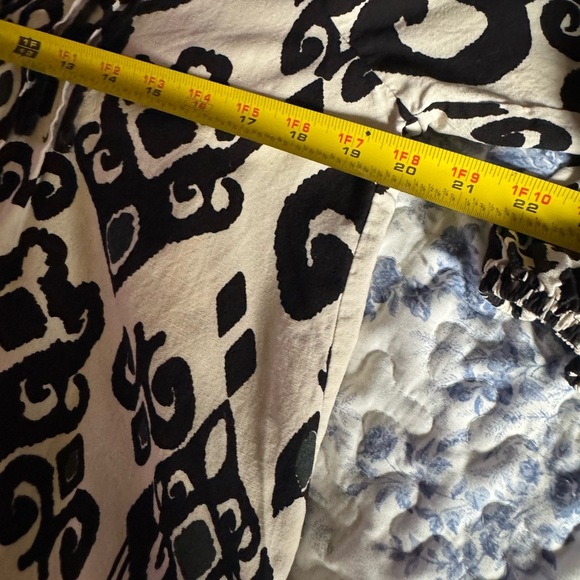 Zara Black and White Mini Sundress with Bishop Sleeves - Picture 8 of 11